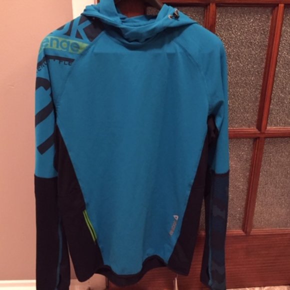 COPY - Reebok CrossFit Athletic Training Hood Hoo… - Picture 2 of 5